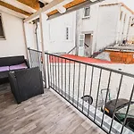 Apartamento Downtown Luxury With Hot Tub