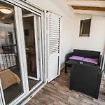 Downtown Luxury With Hot Tub * Vodice