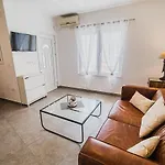 Downtown Luxury With Hot Tub Apartamento *