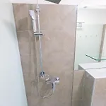 Apartment Downtown Luxury With Hot Tub *