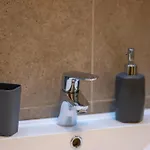 Downtown Luxury With Hot Tub Vodice