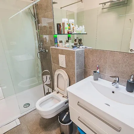 Downtown Luxury With Hot Tub Appartement Vodice