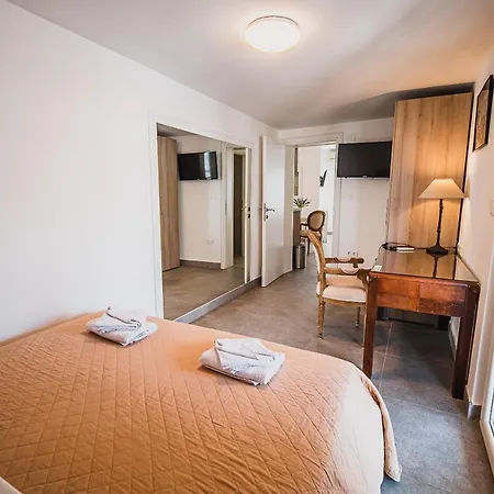Apartment Downtown Luxury With Hot Tub Vodice