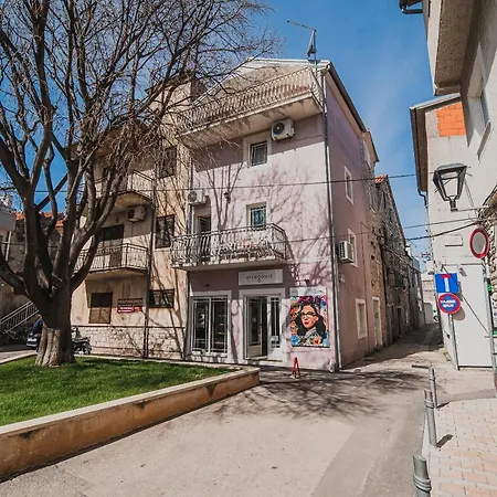 Downtown Luxury With Hot Tub Apartament Vodice