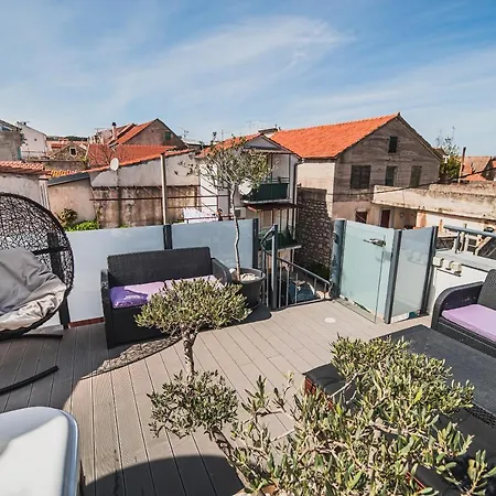 Downtown Luxury With Hot Tub Apartment Vodice