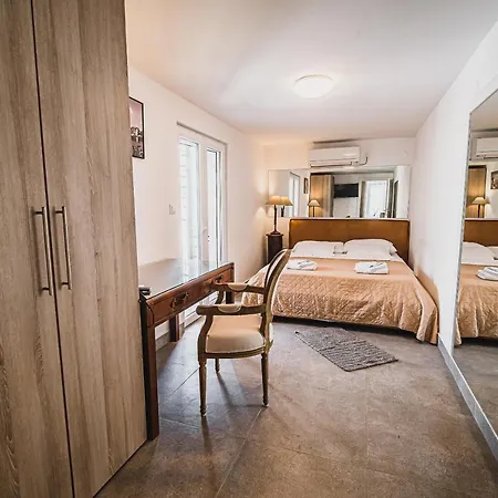 Downtown Luxury With Hot Tub Appartement *