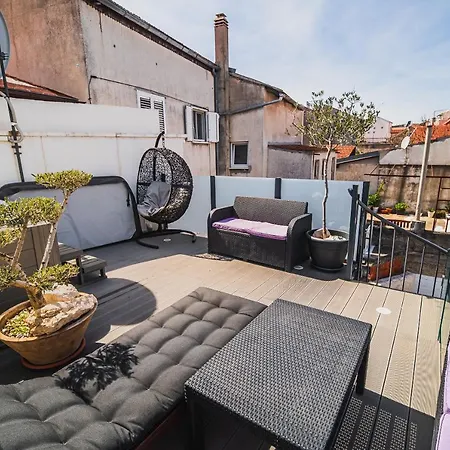 Downtown Luxury With Hot Tub Apartment Vodice