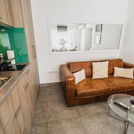 Downtown Luxury With Hot Tub Vodice