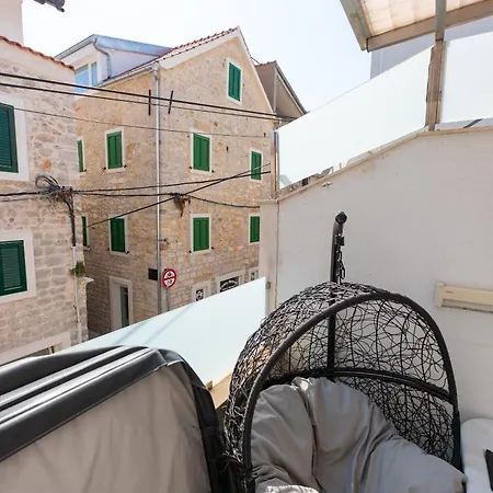 Downtown Luxury With Hot Tub Lägenhet Vodice