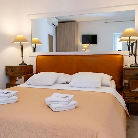 Downtown Luxury With Hot Tub Vodice