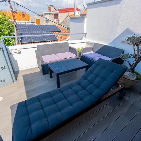 Downtown Luxury With Hot Tub Lägenhet *