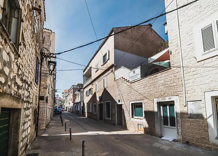 Downtown Luxury With Hot Tub Apartment *