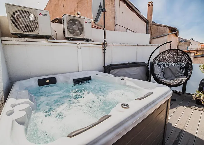 Downtown Luxury With Hot Tub Vodice