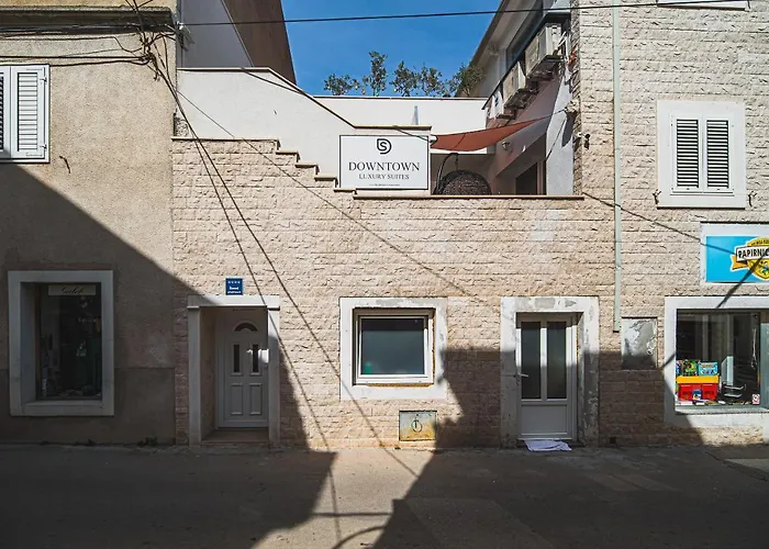 Downtown Luxury With Hot Tub * Vodice